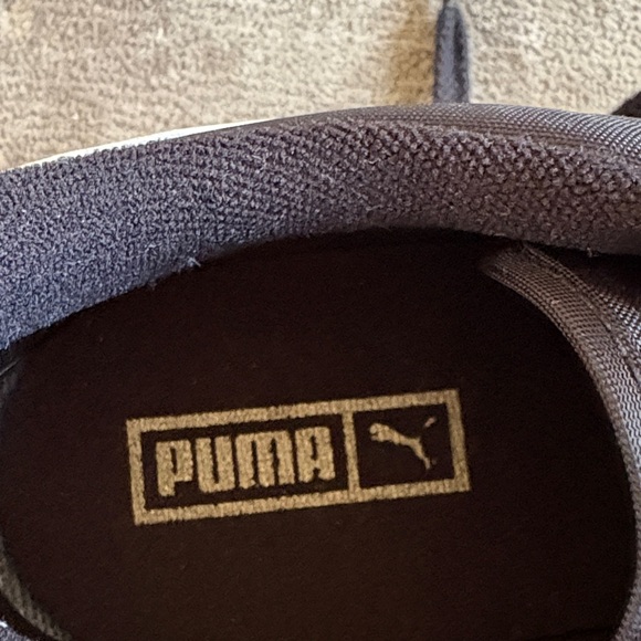 Puma Women’s Black and White Easy Rider Sneakers - Picture 5 of 6
